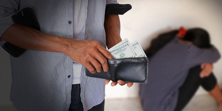 حقوق الإنسان .. عصابات بارتباطات دولية تمارس الاتجار بالبشر