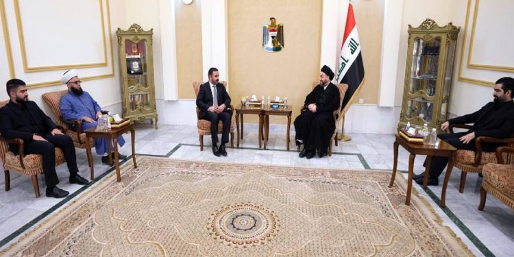 الحكيم يجتمع مع رئيس ديوان الوقف السني عثمان الجحيشي