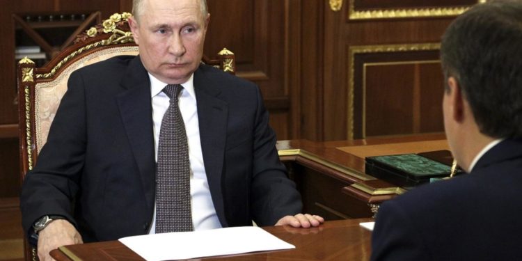 موسكو تعلق معاهـــدة “الحد من الأسلحة النووية” مع واشنطن