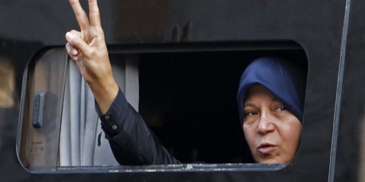 منع ابنة رفسنجاني من النشاط الحزبي فـــي إيـــران