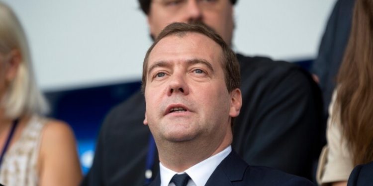 نائب رئيس مجلس الأمن القومي الروسي يقارن كلمات زيلينسكي بـــأفكار هتلر