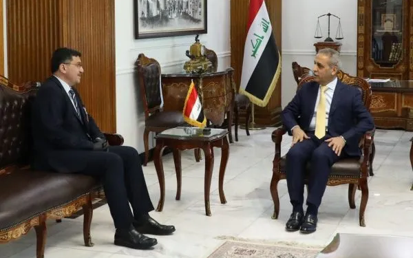 اجتماع بين رئيس مجلس القضاء ووزير الموارد المائية