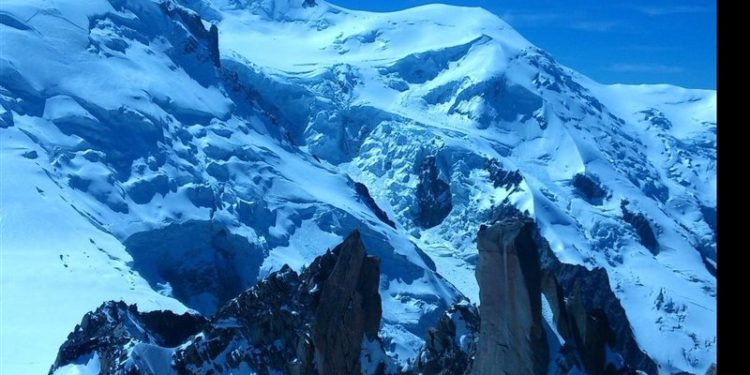 “ادفع تكاليف جنازتك مقدما” … قرار لتسلق جبال مونت بلانك بفرنسا