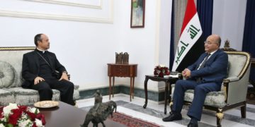 برهم صالح وسفير الفاتيكان يبحثان التنسيق المشترك لتعزيز ثقافة التعايش والحوار