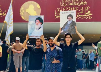 وزير الصدر يعلق بشأن تظاهرات المحافظات