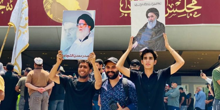 وزير الصدر يعلق بشأن تظاهرات المحافظات