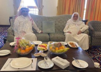 سفير السعودية في العراق يلتقي بالمرجع الديني  اسحاق  الفياض “خبر متداول”