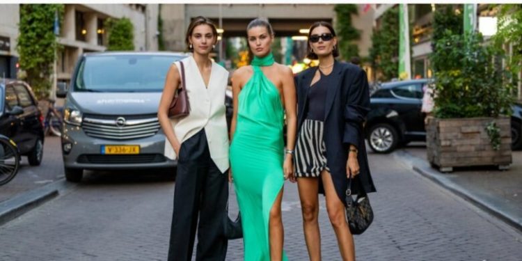 العارضات (ذوات البشرة البيضاء) ممنوعات من الظهور بالإعلانات