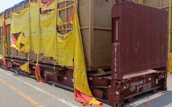 ضبط (10) حاويات مخالفة لشروط وضوابط الاستيراد في منفذ ميناء أم قصر الشمالي