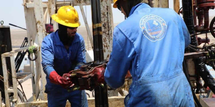 استصلاح 5 آبار نفطية في حقلي الزبير وغرب القرنة بالبصرة (صور)