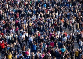 قرينك موجود في مكان ما وربما تتشــــــاركان “الحمض النووي” نفسه