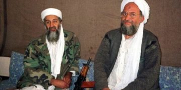 مسؤول أفغاني سابق يكشف عن المكان السري لدفن أيمن الظواهري السري
