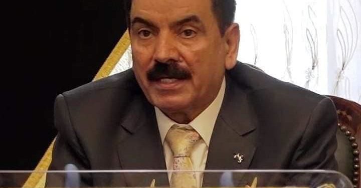 وزير الدفاع يعقد اجتماعاً مع قادة العمليات والفرق عبر الدائرة التلفزيونية