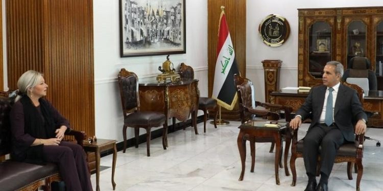 زيدان وبلاسخارت يبحثان “دور القضاء” بمعالجة الاشكاليات الخاصة بالازمة السياسية