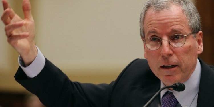 سفير أميركي يكتب عن “الأزمة في بغداد” و ســـــذاجة سياسات بلاده بعد 2003