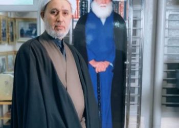 مقرب من الصدر .. لا نقبل بالجلوس على طاولة مستديرة ولابدّ من تغيير جذري
