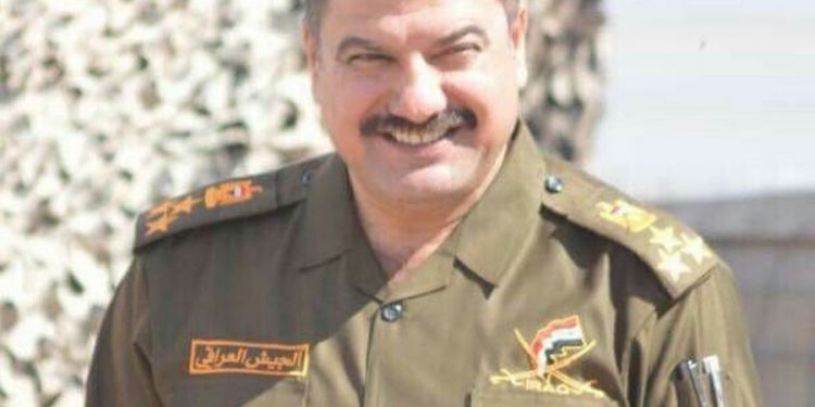 قائد قوات حشد الدفاع يعلن الانضمام إلى المتظاهرين