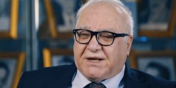 مظهر محمد يصريح  بشأن تأمين الرواتب 