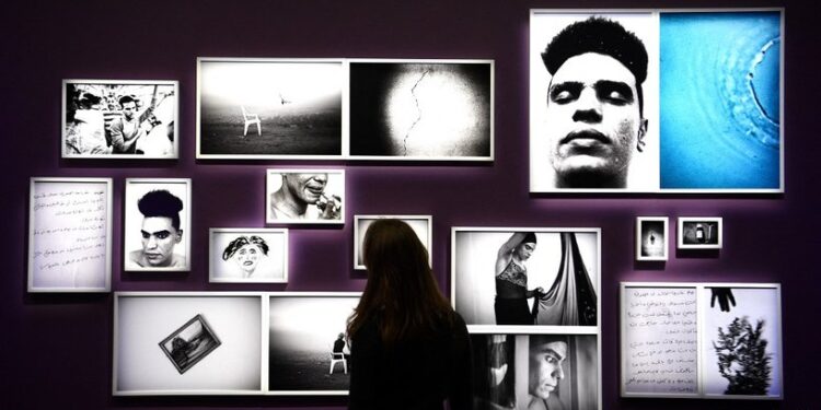 معرض فني عن تنوع الهويات الجنسية في العالم العربي