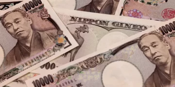 اليـــــن يهبط لأدنــــى مستوى في 24 عاماً