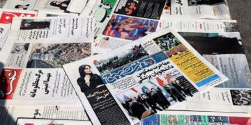  مهسا أميني .. عناوين صحف إيران وسط مطالبات بإلغاء (شرطة الإرشاد)