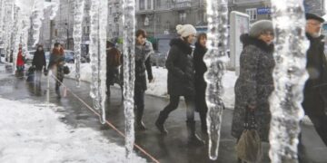 أوروبا تراهن على (شتاء معتدل) لمواجهة أزمة الطاقة