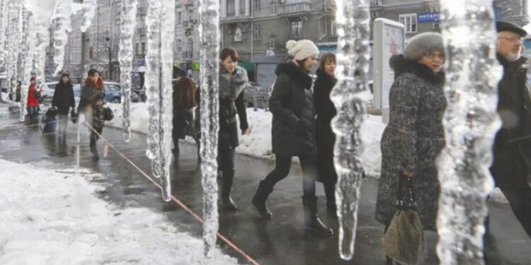 أوروبا تراهن على (شتاء معتدل) لمواجهة أزمة الطاقة