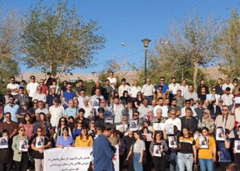 وقفة احتجاجية في السليمانية للتنديـــد بالاعتداءات ضد الكورد الإيرانيين