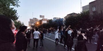 إسبانيا تستدعي سفير طهران على خلفية الاحتجاجات في إيران