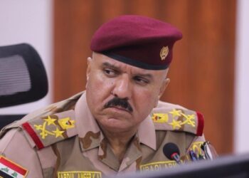 نائب قائد العمليات المشتركة يشيـــد بجهود القوات الأمنية في نجاح الزيارة