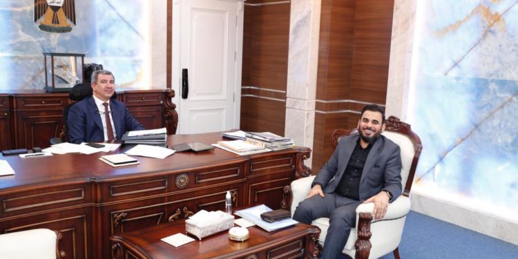 وزير النفط يؤكد حرص الوزارة على تنفيـــذ مشاريع خدمية “نوعية” لأبناء البصرة
