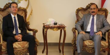 وزير النقل يبحث مع السفير الفرنسي مشروع القطار المعلق ,,, “حلم العراقيين”