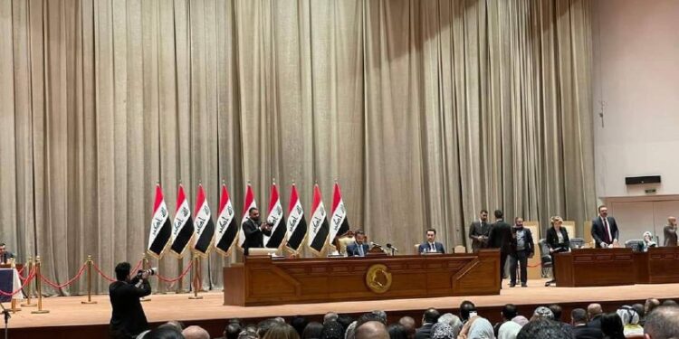 بدء انعقاد جلسة البرلمان الخاصة بالتصويت على استقالة الحلبوسي