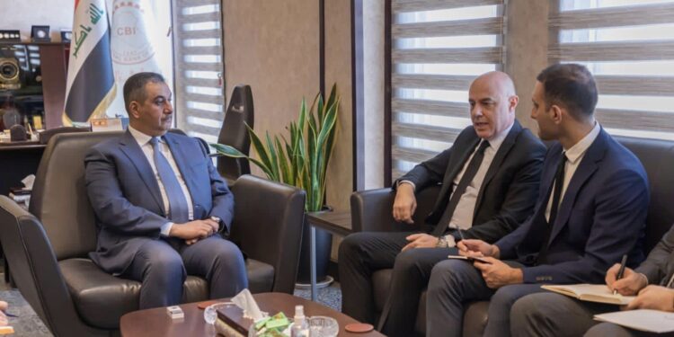 اجتماع للبحث عن تسهيل عمل المصارف التركية في العراق