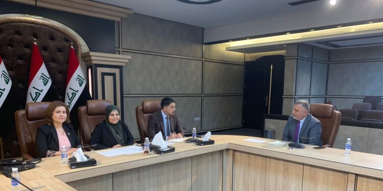 مناقشة ملف تعيين الأوائل وأصحاب الشهادات العليا والعلوميين