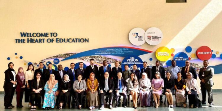 مشاركة العراق في فعاليات التجمع الخاص بتحـــول التعليم لصناع السياسات في سنغافورة