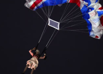 عن المشهد الملكي مع جيمس بوند خلال الألعاب الأولمبية