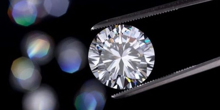  محاولة لأكتشاف سر تكويــن الماس تحت الأرض