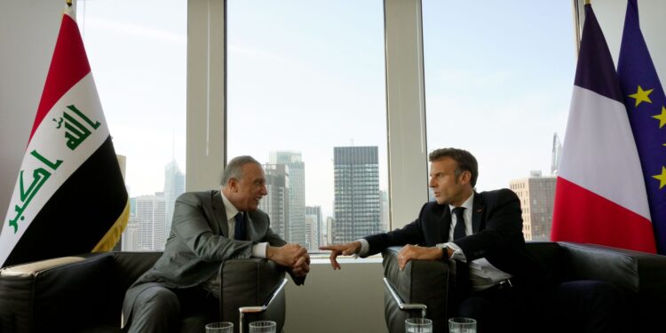 الكاظمي يلتقي ماكرون في نيويورك