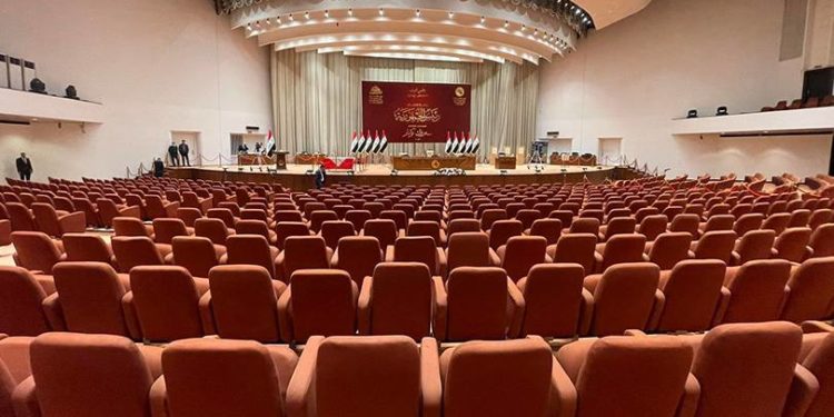 استئناف دوام موظفي البرلمان بنسبة 100%