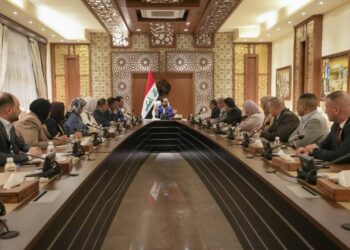 الحلبوسي يؤكد أهمية متابعة تنفيد المشاريع الخدمية