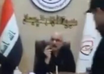 بالفيديو .. اعتقال مدير الأمن الوطني في ميسان