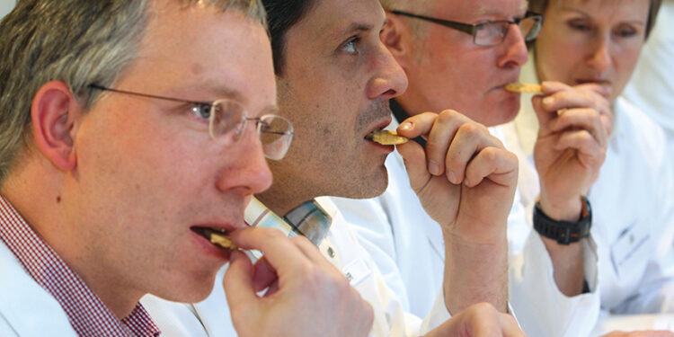 تاريخ مهنة الــذواقة