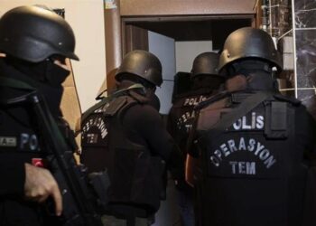 القبض على (10 داعشيين) بحملات أمنية في تركيا