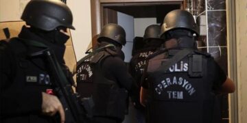 القبض على (10 داعشيين) بحملات أمنية في تركيا