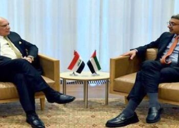 وزير الخارجية يؤكد لنظيره الاماراتي على تعزيز التعاون مع الامارات بمختلف المجالات