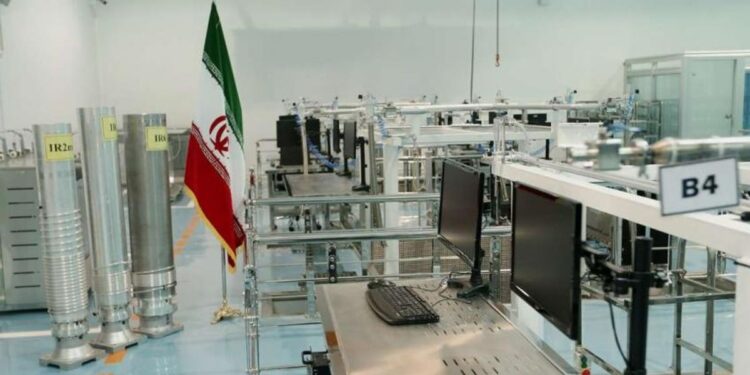 اربـــع خيارات أمام (الطاقة الذرية) لممارسة الضغوط على إيران