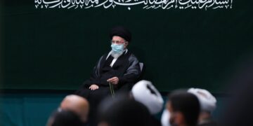 خامنئي يظهر في بعد انتشار أنباء عن تدهور صحته