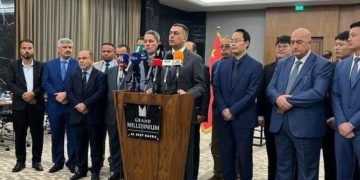 الاعلان عن توقيع عقد مع شركة صينية لإنتاج الكهرباء والماء في البصرة