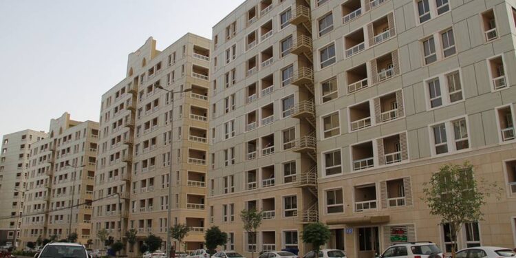 انتحار شابة ألقت بنفسها من مبنى في القرية اللبنانية و شرطة أربيل تحقق